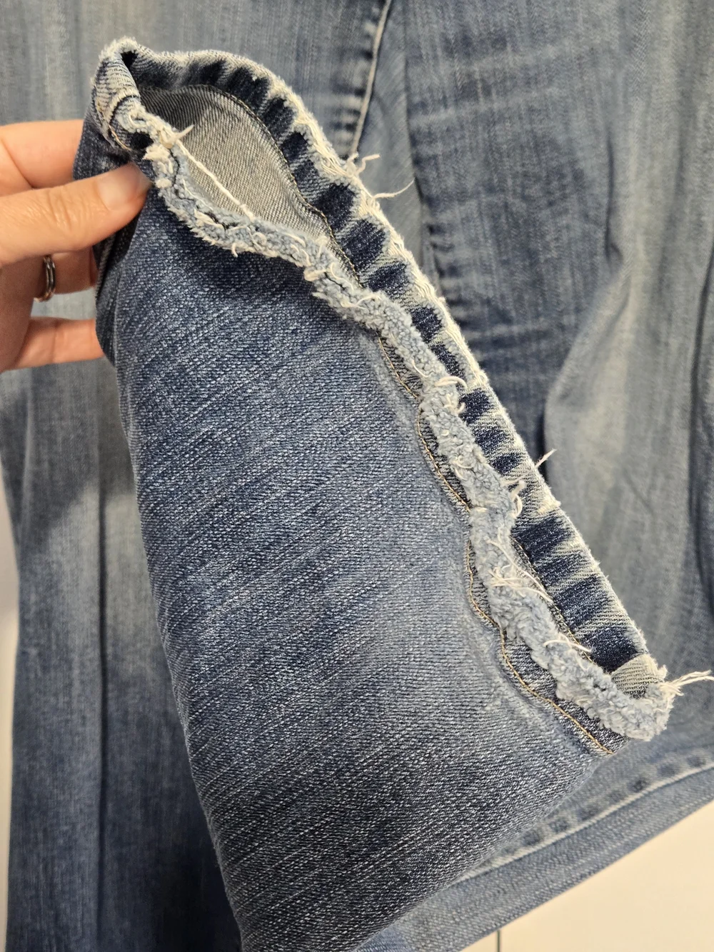 Tommy Hilfiger Hipster Boot Jeans Size 18 Distressed Hem Stretch Denim